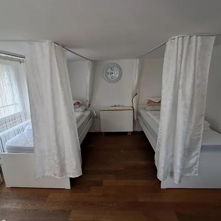 Friendly * زيورخ